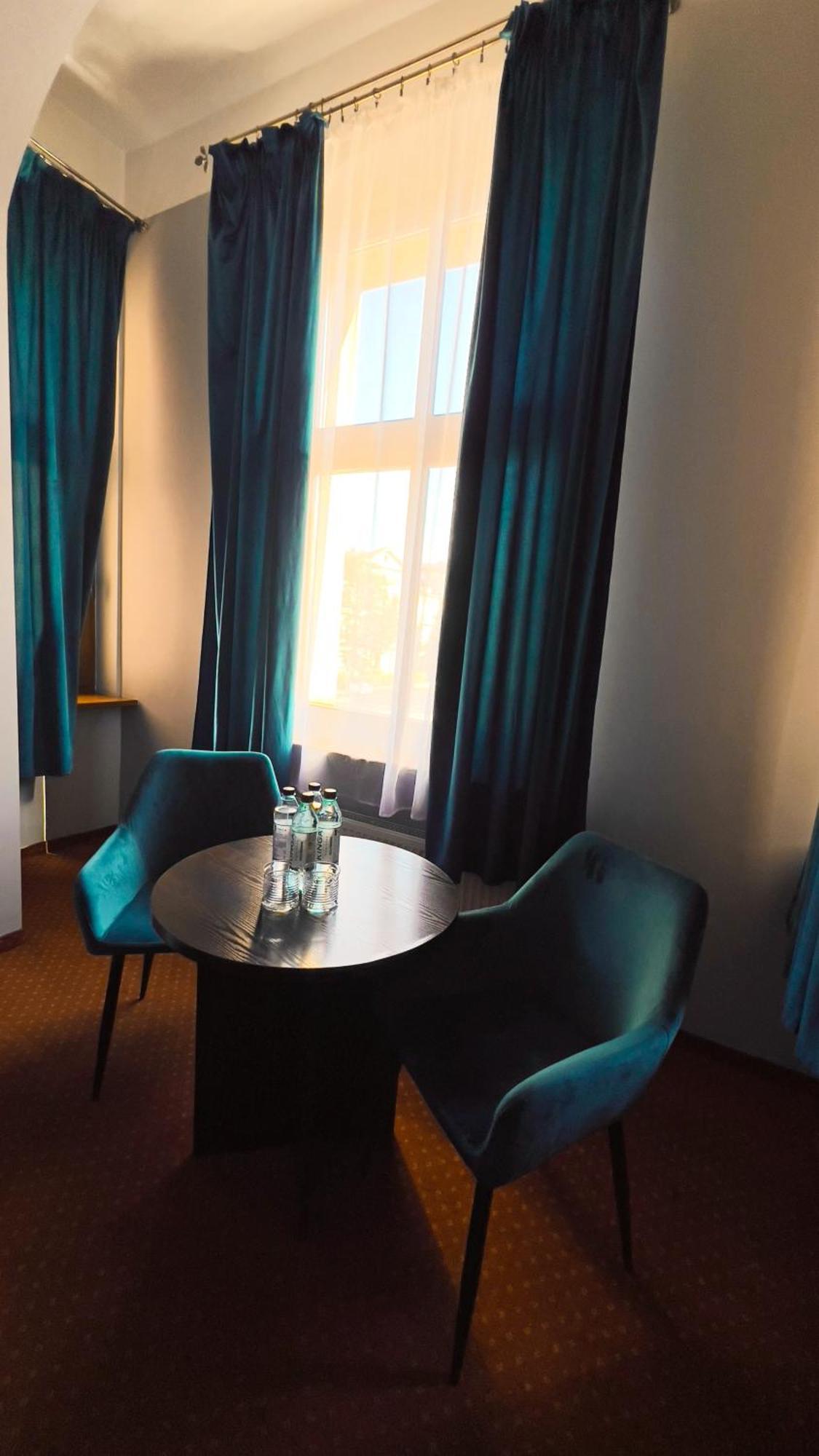 Legnicki Browar Ksiazecy Hotel I Restauracja Legnica Exterior photo