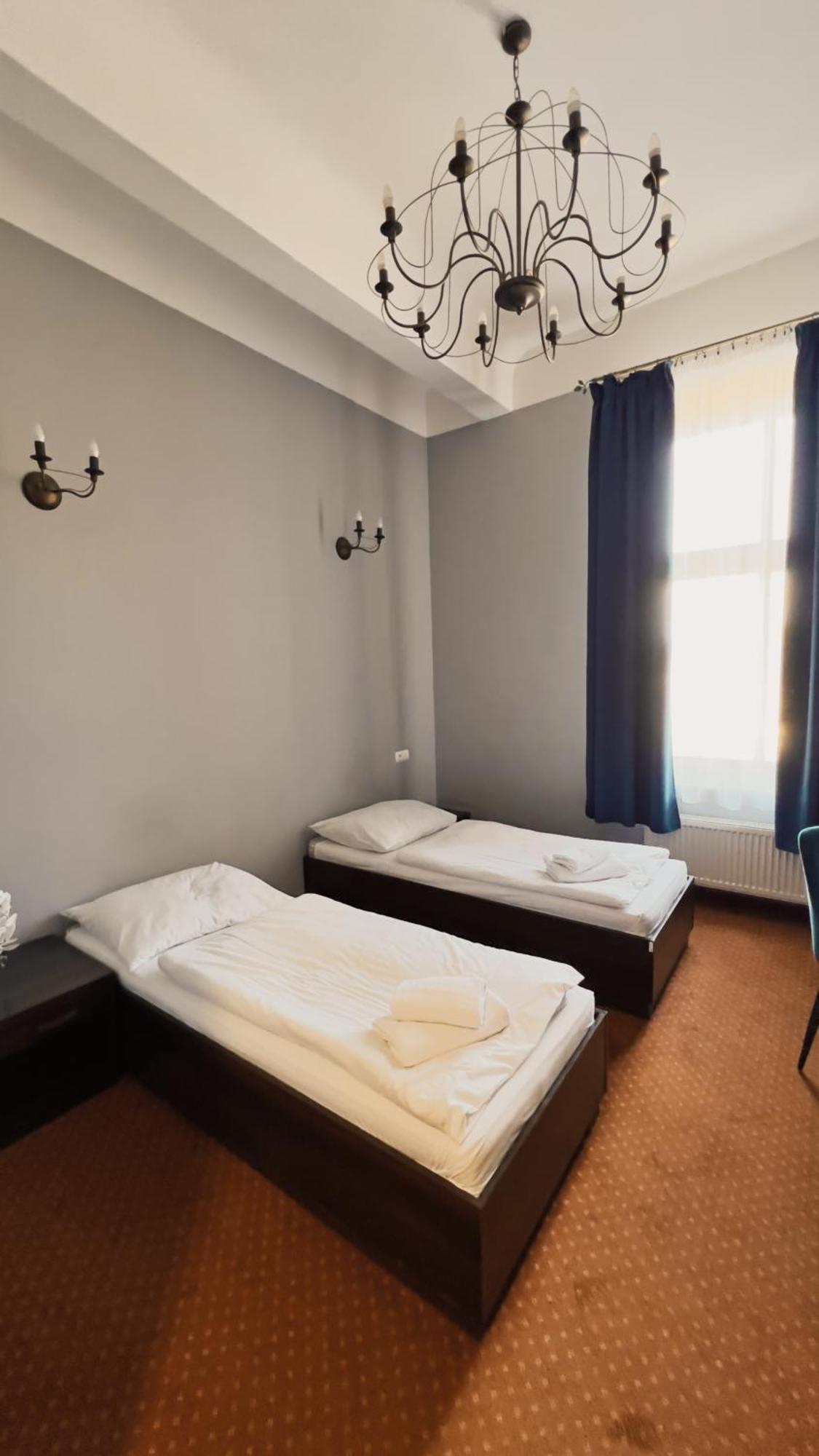 Legnicki Browar Ksiazecy Hotel I Restauracja Legnica Exterior photo